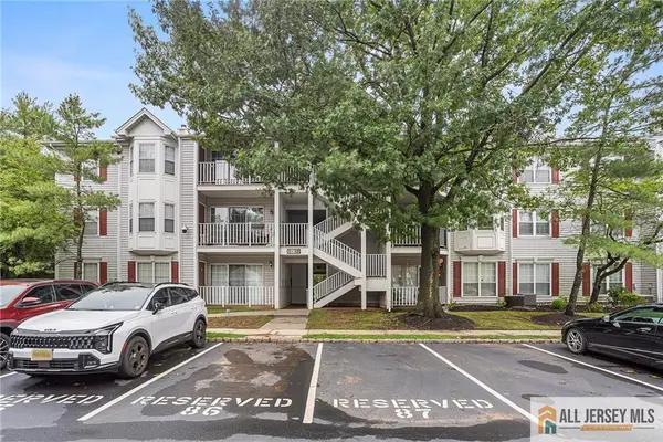 -2 Sheffield Court, North Brunswick, NJ 08902