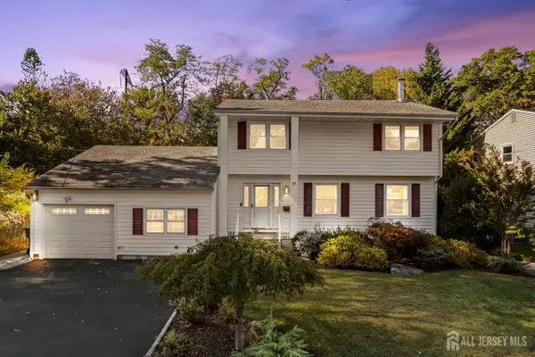 -14 Mayling Court, Edison, NJ 08837