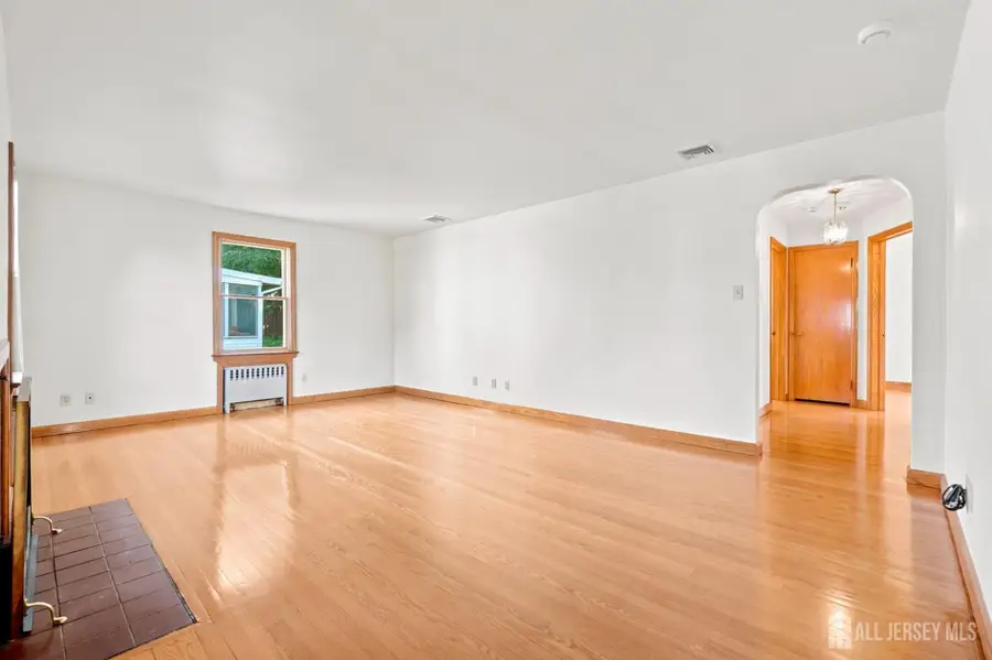 -3 Dix Street, New Brunswick, NJ 08901 - #3