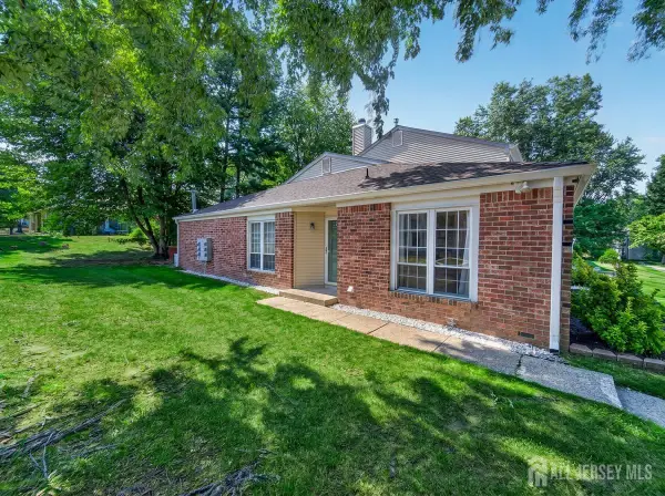 -320 Knight Court, Old Bridge, NJ 08857