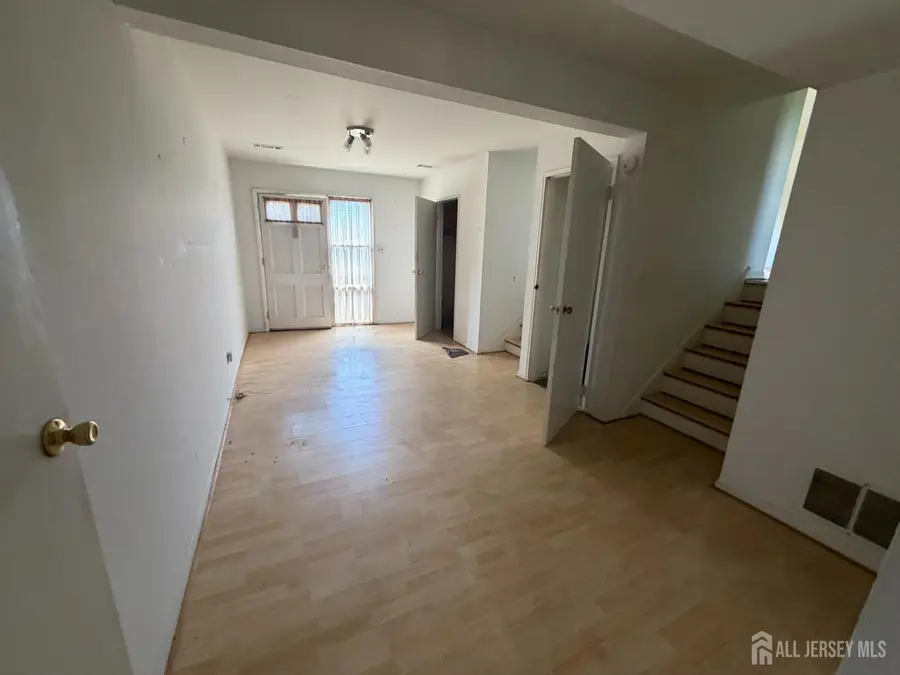 -13 Chalmers Road, East Brunswick, NJ 08816 - #3