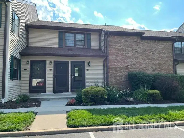 -70-10 Prospect Street, Metuchen, NJ 08840