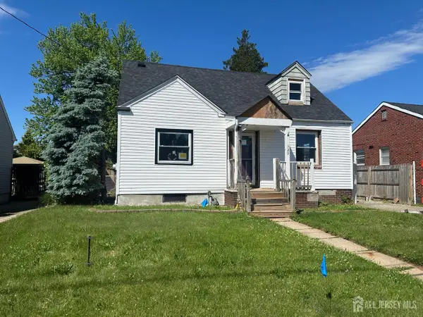 -329 Desota Avenue, Woodbridge Proper, NJ 07095
