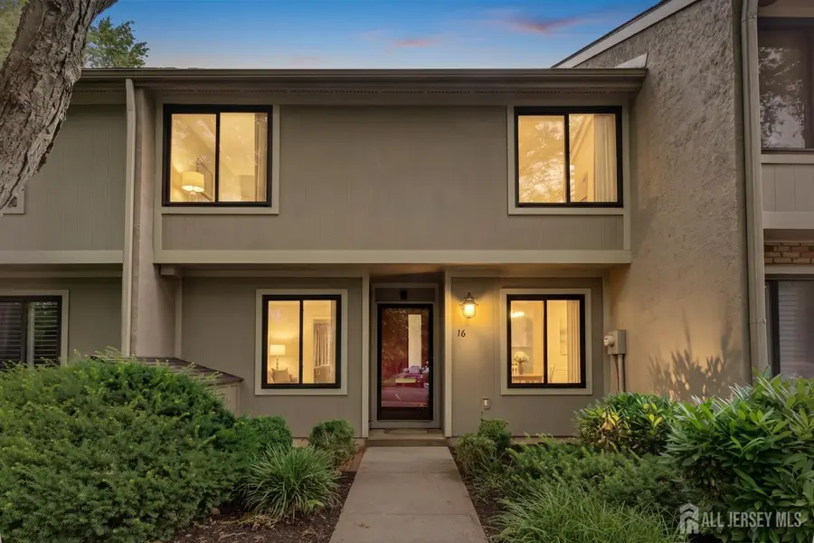 -16 Irongate Street, Metuchen, NJ 08840 - #2