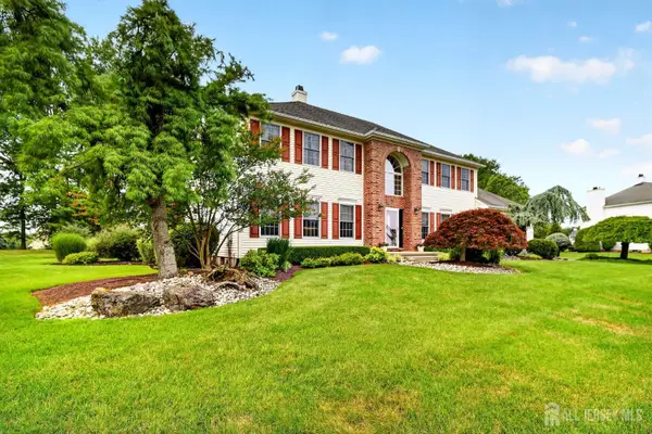 -10 Anderson Way, South Brunswick, NJ 08852