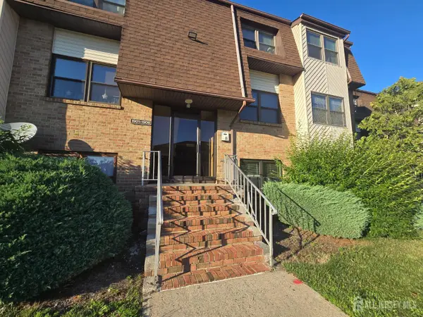 -1904 Raspberry Court, Edison, NJ 08817