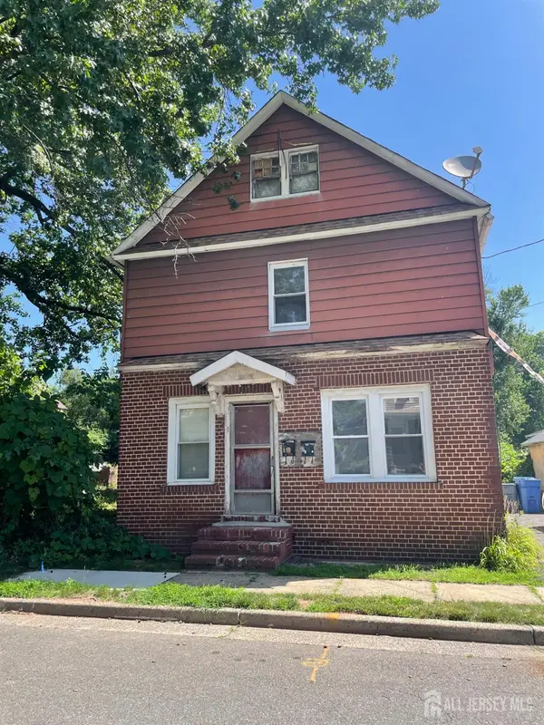 -217 Chestnut Place, Piscataway, NJ 08854