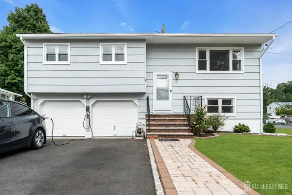 -125 Jeff Street, Edison, NJ 08837