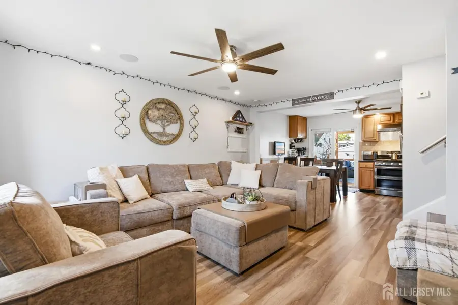-8 Oak Street, Carteret, NJ 07008 - #3