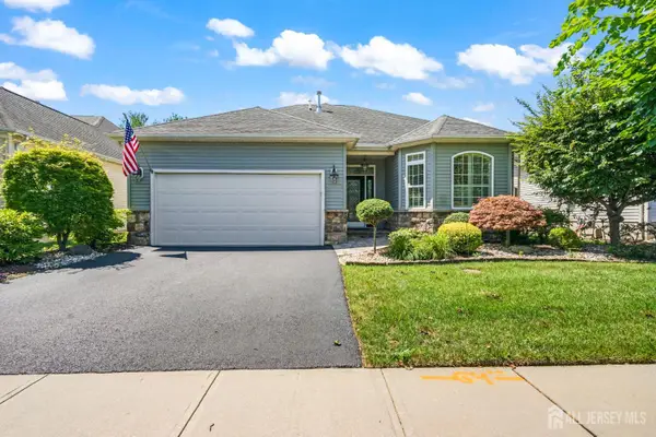 -37 Vineyard Court, Monroe, NJ 08831