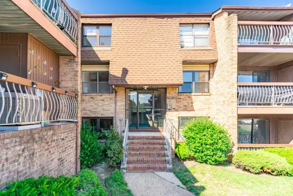 -1719 Raspberry Court, Edison, NJ 08817