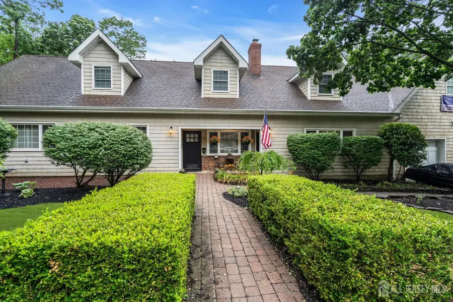 -266 Orchard Avenue, Belford, NJ 07718 - #2