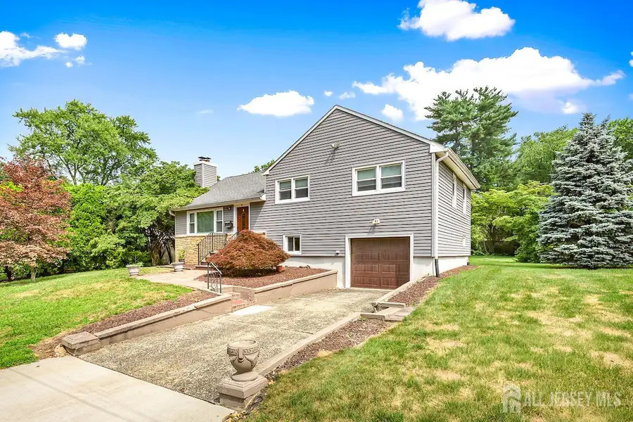 -4 Lynbrook Place, East Brunswick, NJ 08816 - #3