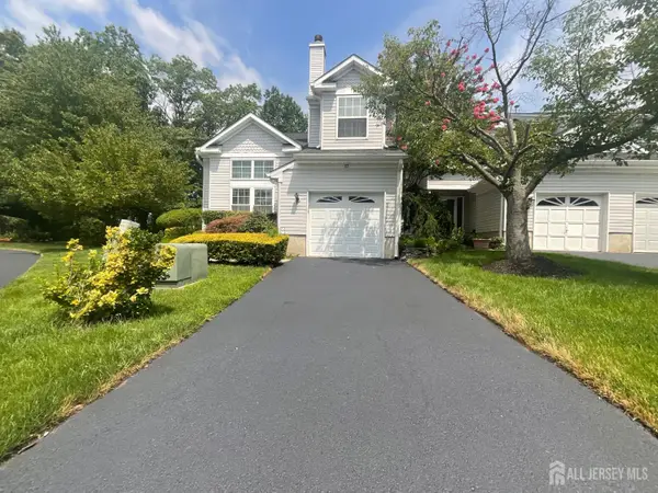 -17 Tuthill Court, Sayreville, NJ 08872