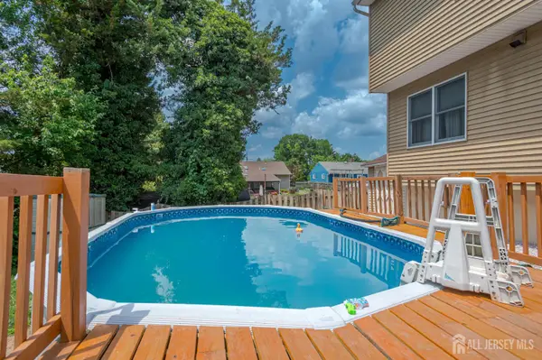 -9 Salem Street, Piscataway, NJ 08854