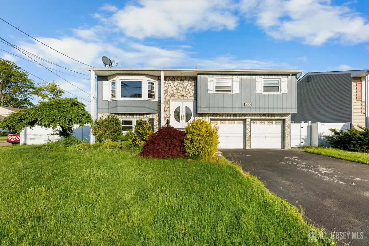 -200 Rosewood Lane, Port Reading, NJ 07064 - #1