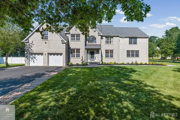 -5 Bard Drive, Monroe, NJ 08831