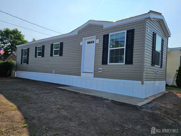 -428 Kenbury Road, Branchburg, NJ 08876