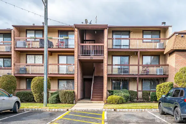 -1314 Edison Glen Terrace, Edison, NJ 08837