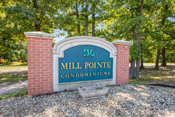 -304 College Drive, Edison, NJ 08817
