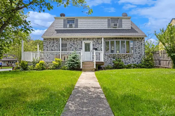 -19 Kiva Street, Iselin, NJ 08830