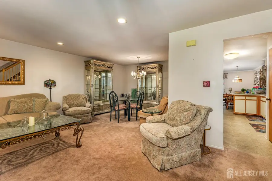 -51 Aspen Drive, North Brunswick, NJ 08902 - #2