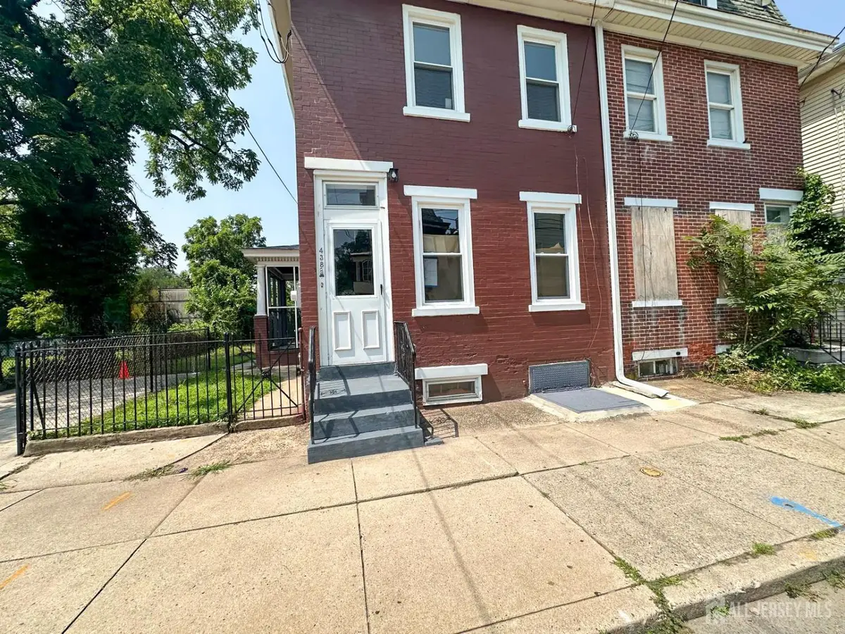 -438 Lawrence Street, Burlington, NJ 08016 - #1