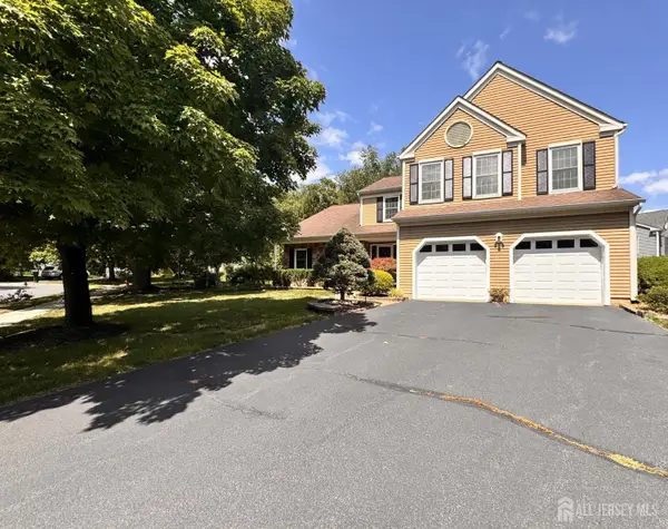 -2 Monroe Court, Plainsboro, NJ 08536