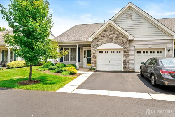 -101 Meadowlark Drive, Hamilton, NJ 08690