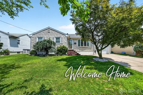 -26 Charlotte Street, Carteret, NJ 07008