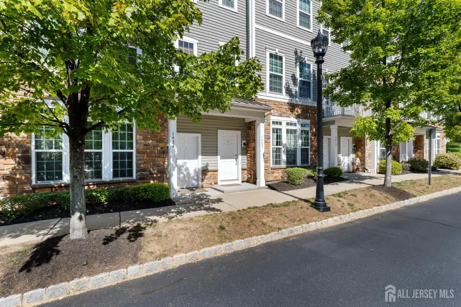 -1423 Hudson Circle, Highland Park, NJ 08904 - #2