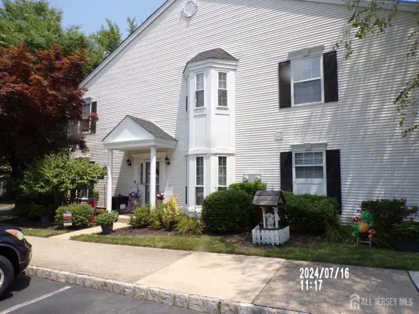 -401 Harvest Lane, South Brunswick, NJ 08852