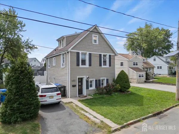 -199 Grove Avenue, Woodbridge Proper, NJ 07095
