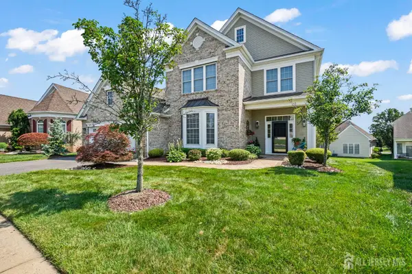 -5 Ballybunion Drive, Monroe, NJ 08831