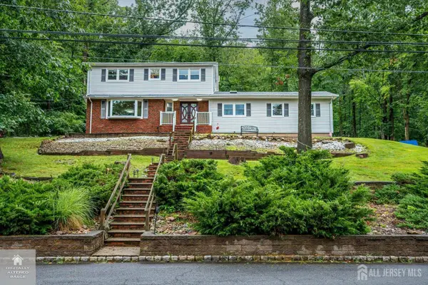 -40 Longview Drive, Green Brook, NJ 08812