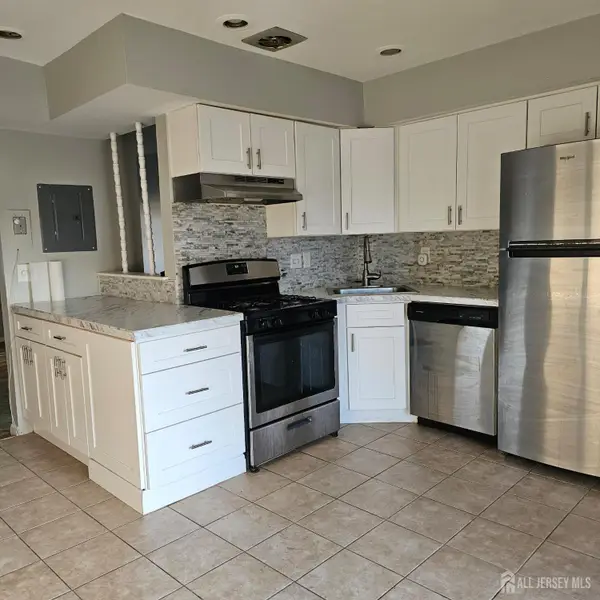 -32 Judson Street #12B, Edison, NJ 08837