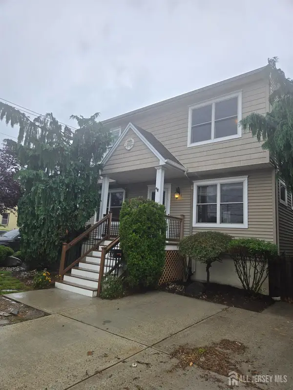-14 Larch Street, Carteret, NJ 07008