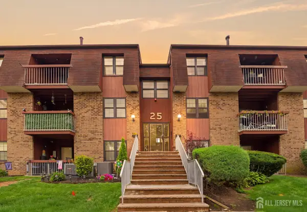 -296-B Alpine Way, Woodbridge Proper, NJ 07095