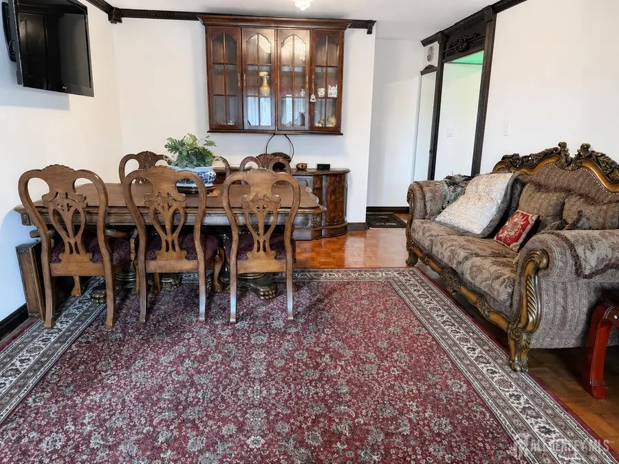 -112 Beverly Hills Terrace #E, Woodbridge, NJ 07095 - #3