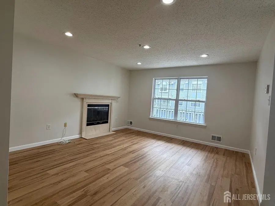 -122 Prestwick Way, Edison, NJ 08820 - #2