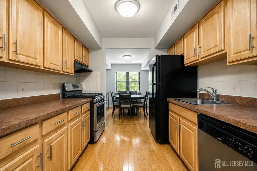 -207 Sierra Court #A, Woodbridge, NJ 07095 - #3