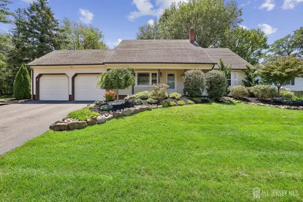 -219 W 1st Street, Edison, NJ 08820