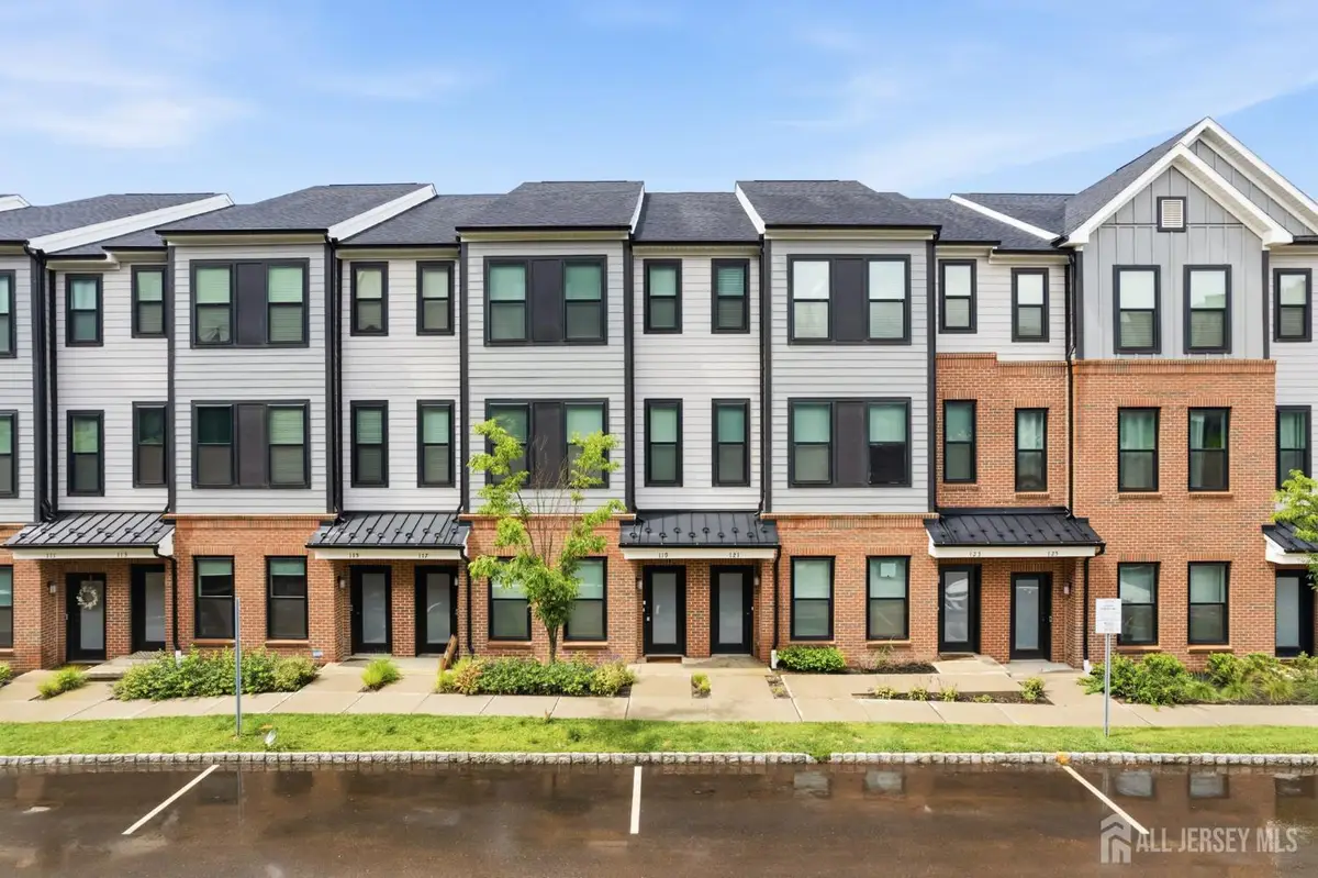 -119 Sadie Circle, New Brunswick, NJ 08901 - #1