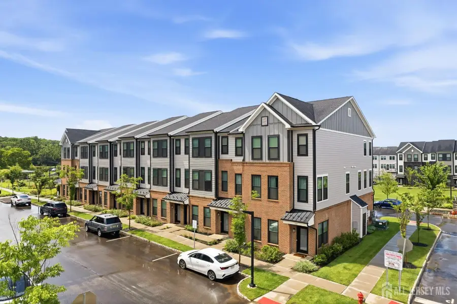 -119 Sadie Circle, New Brunswick, NJ 08901 - #3