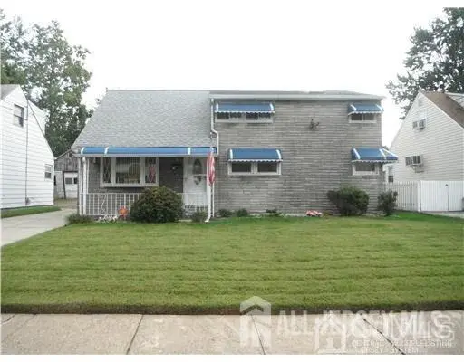 -13 Laurel Street, Carteret, NJ 07008