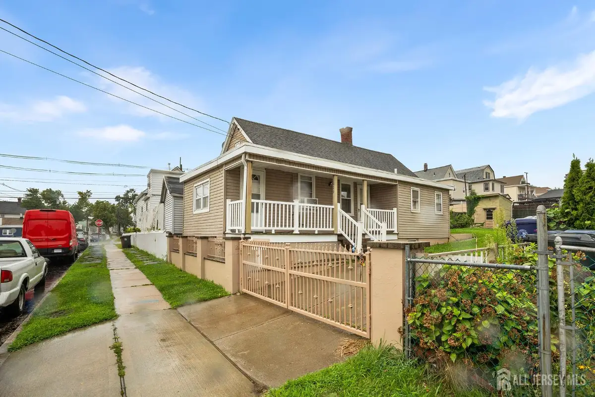 -639 Johnstone Street, Perth Amboy, NJ 08861 - #1