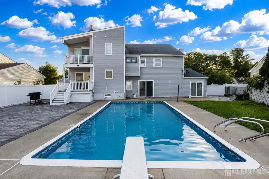 -18 Robinhood Drive, Parlin, NJ 08859 - #2