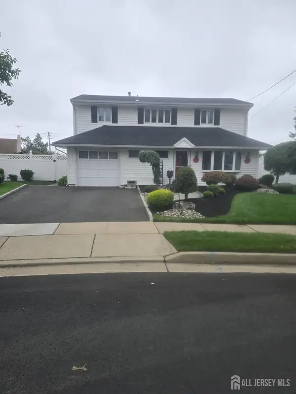 -101 Whitman Street, Carteret, NJ 07008