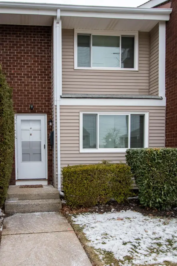 -4-H Quincy Circle, South Brunswick, NJ 08810