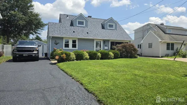 -50 Patton Drive, Sayreville, NJ 08872